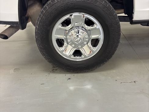 Used 2024 RAM 2500 Tradesman w/ Chrome Appearance Group AWD/4WD image 31