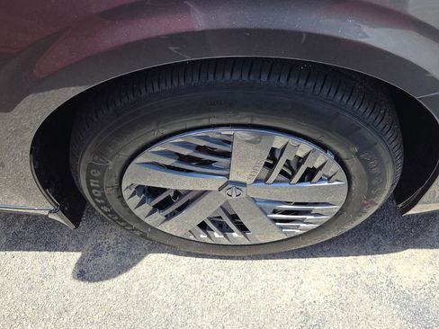 New 2027 Nissan Sentra S w/ Floor Mat Package FWD image 18