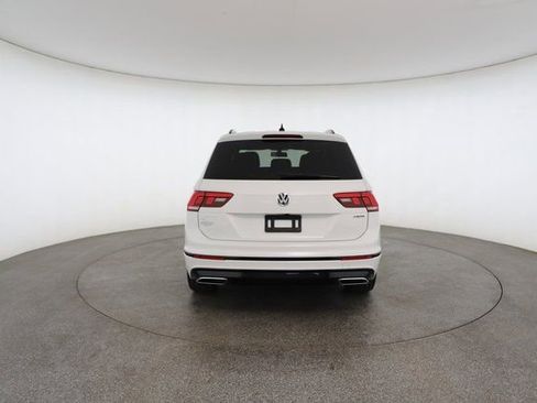 Used 2021 Volkswagen Tiguan SE R-Line image 14