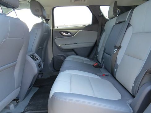 Used 2021 Chevrolet Blazer LT FWD image 8