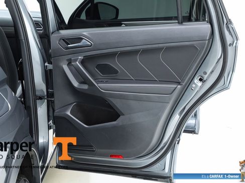 Used 2023 Volkswagen Tiguan SE R-Line image 30