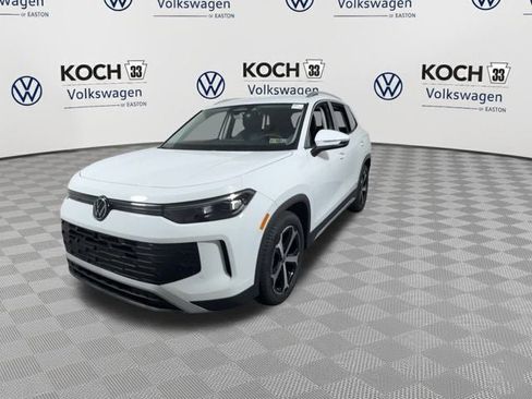 New 2026 Volkswagen Tiguan SE image 4
