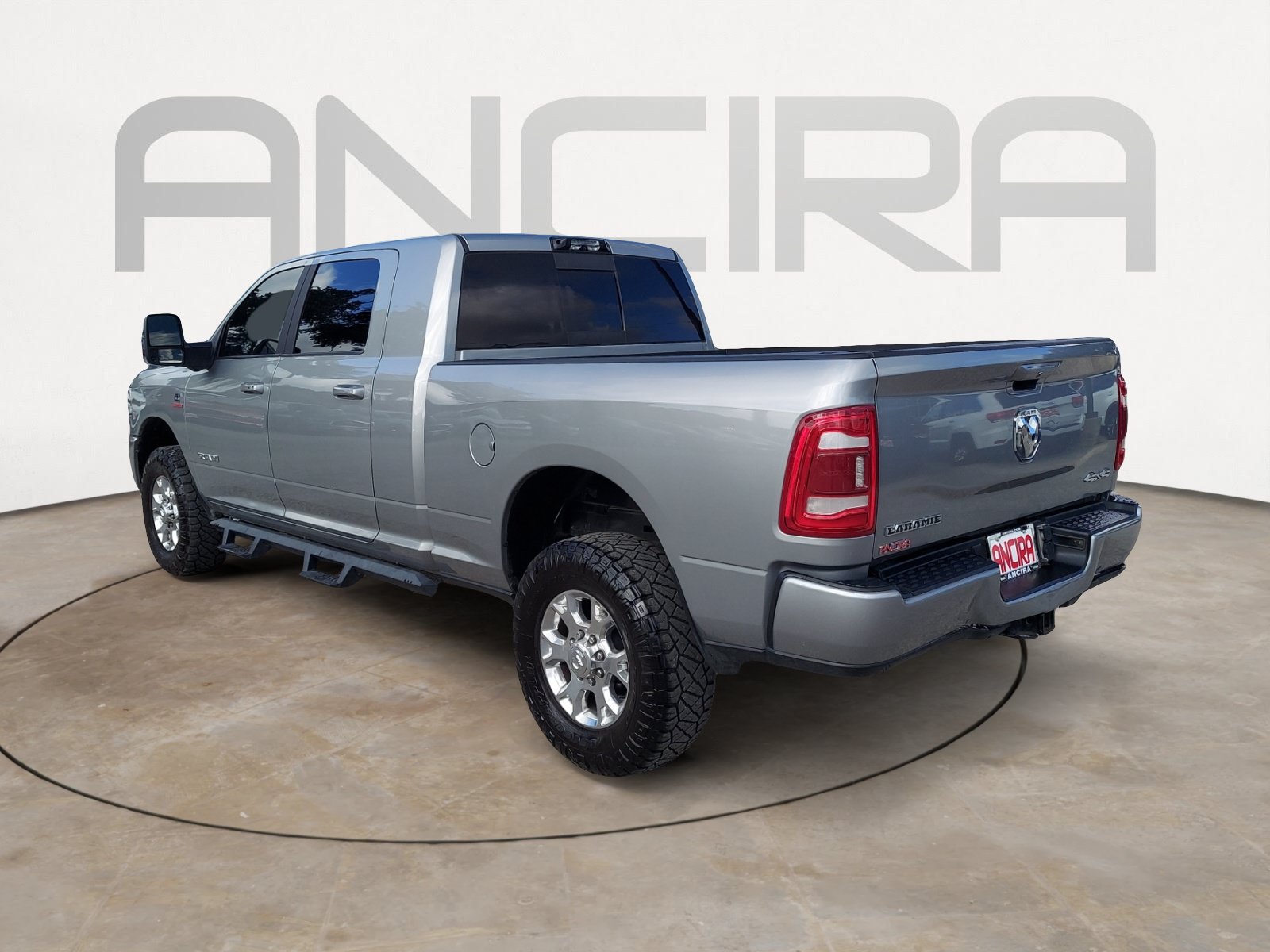 Used 2023 RAM 2500 Laramie AWD/4WD image 8