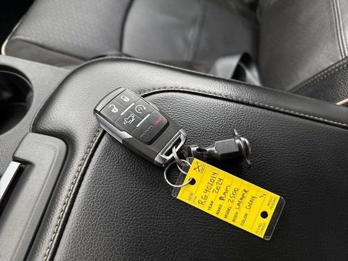 Used 2024 RAM 2500 Laramie w/ Safety Group image 32