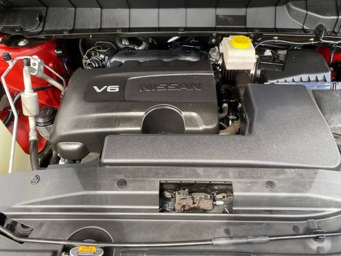 Used 2022 Nissan Pathfinder SL AWD/4WD image 10