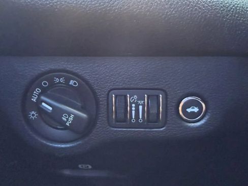 Used 2018 Dodge Challenger R/T Scat Pack RWD image 23