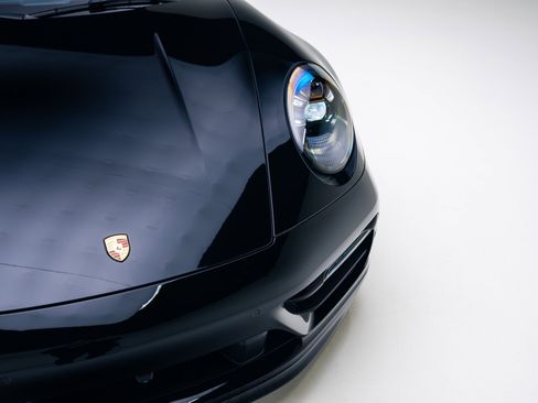 Used 2024 Porsche 911 Carrera GTS image 8