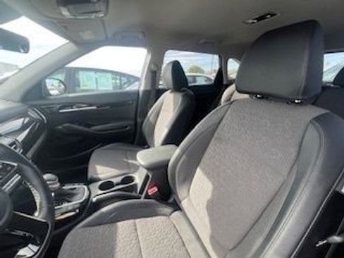 Used 2025 Kia Seltos S image 17