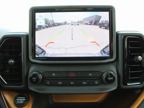 Used 2023 Ford Bronco Sport Badlands image 32