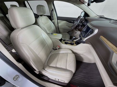 Used 2019 GMC Acadia Denali w/ Technology Package image 29