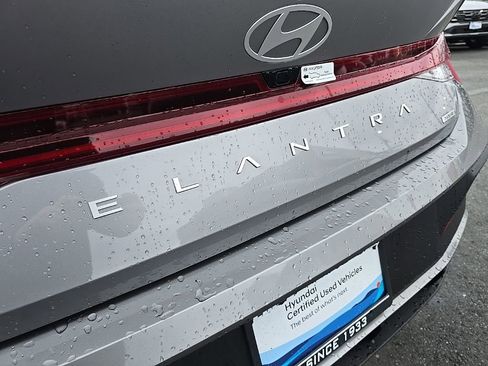 Certified 2025 Hyundai Elantra SEL FWD image 33