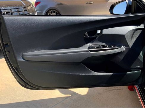 Used 2022 Hyundai Veloster N image 21