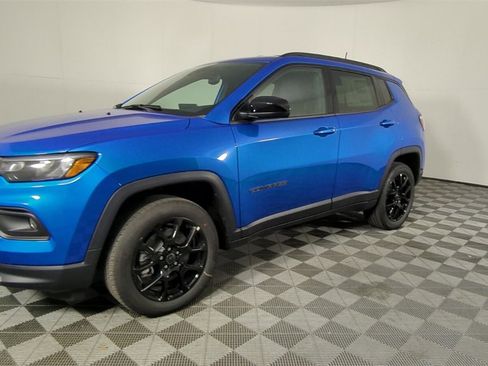 New 2026 Jeep Compass Latitude image 8