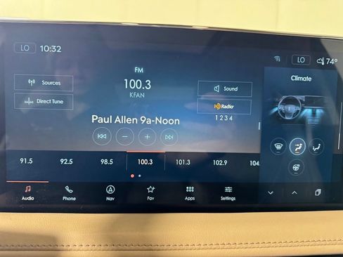 Used 2023 Lincoln Nautilus Reserve w/ Equipment Group 202A AWD/4WD image 18