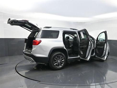 Used 2019 GMC Acadia SLT image 39