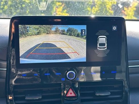 Used 2020 Hyundai Ioniq Limited FWD image 33