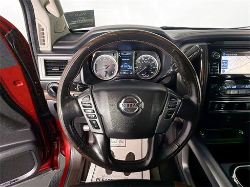 Used 2018 Nissan Titan Platinum Reserve image 11