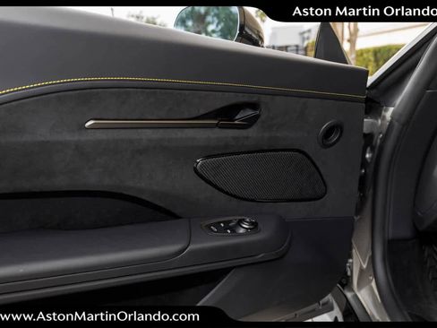 Used 2025 Aston Martin V8 Vantage Coupe image 48