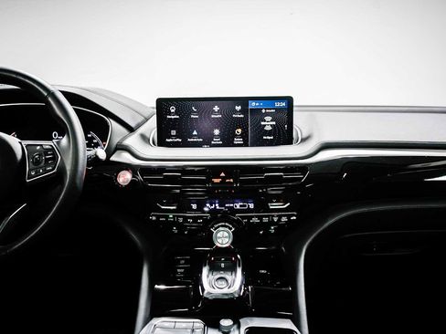 Used 2024 Acura MDX SH-AWD w/ Technology Package image 15