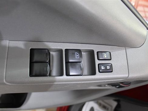 Used 2019 Nissan Frontier SV image 20