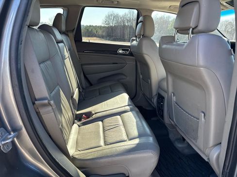 Used 2012 Jeep Grand Cherokee Laredo image 21