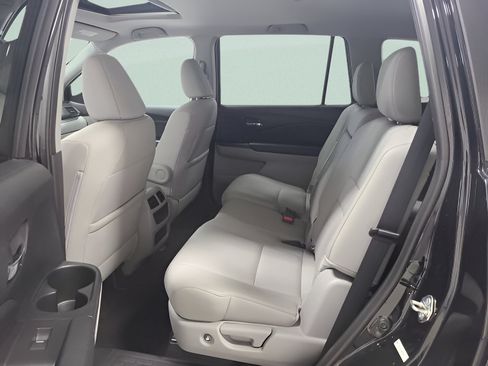 Used 2016 Honda Pilot EX-L image 18