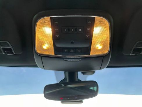 Used 2021 Jeep Grand Cherokee Overland image 24