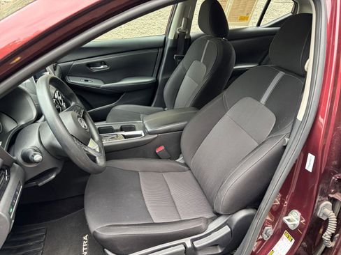 Used 2024 Nissan Sentra SV image 36