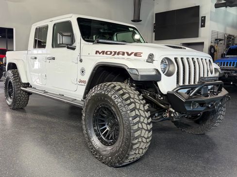 Used 2021 Jeep Gladiator Mojave image 2
