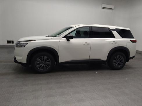Used 2023 Nissan Pathfinder S FWD image 2