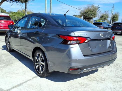 Used 2024 Nissan Versa S w/ S Plus Package image 5