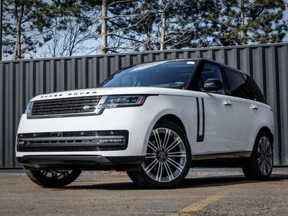 New 2025 Land Rover Range Rover SE