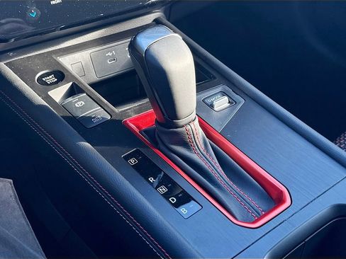 New 2025 Nissan Kicks SR image 17