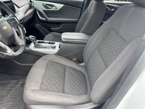 Used 2020 Chevrolet Blazer LT AWD/4WD image 3