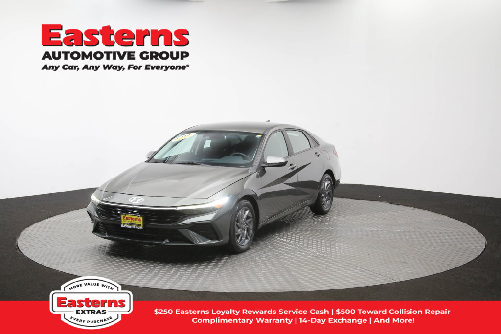 Used 2024 Hyundai Elantra SEL FWD image 54