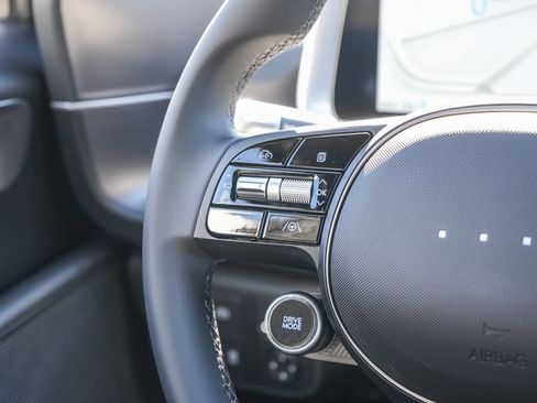 New 2025 Hyundai Ioniq 6 SEL image 17