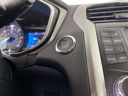 Used 2018 Ford Fusion S FWD image 37