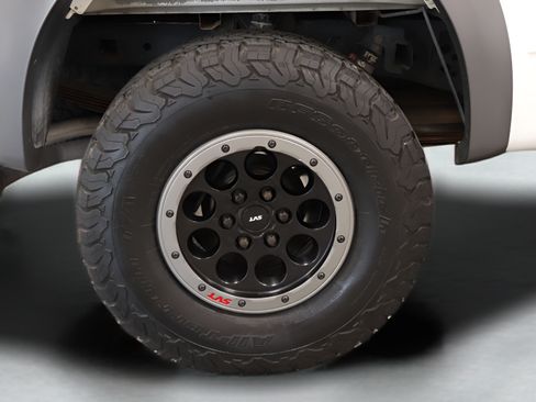 Used 2014 Ford F150 Raptor w/ Equipment Group 801A Luxury AWD/4WD image 37