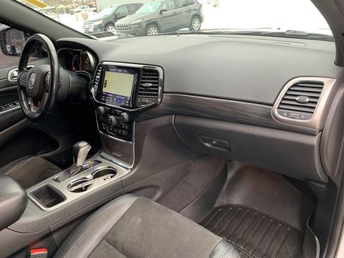 Used 2021 Jeep Grand Cherokee Laredo X image 13