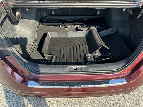 Used 2023 Nissan Altima 2.5 SL image 5