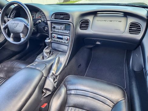 Used 2003 Chevrolet Corvette Convertible w/ Preferred Equipment Group1 RWD image 24