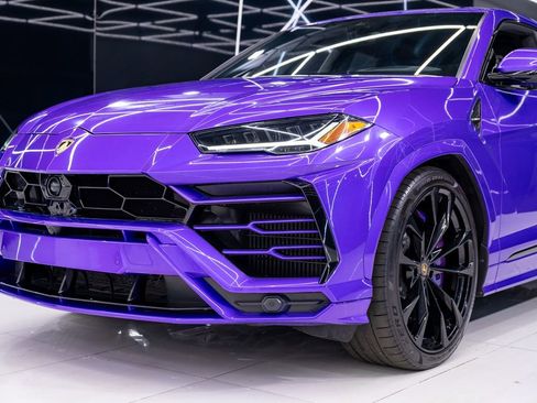 Used 2022 Lamborghini Urus AWD/4WD image 4