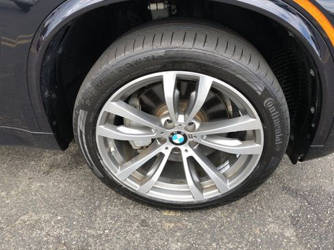Used 2017 BMW X5 xDrive50i AWD/4WD image 11