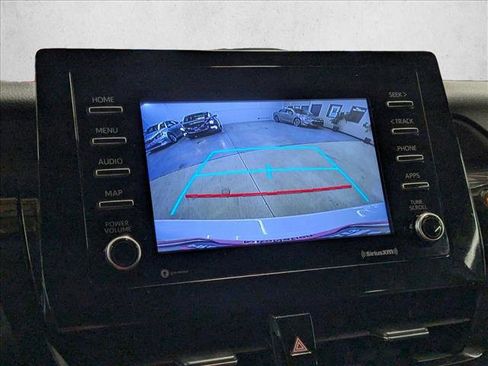 Used 2021 Toyota Camry SE image 14