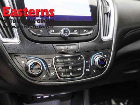 Used 2024 Chevrolet Malibu LT image 19