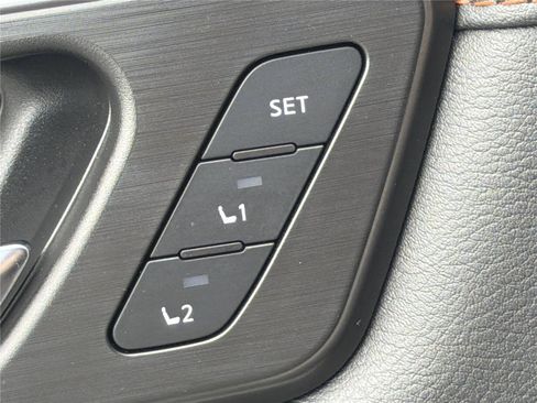 Used 2025 Nissan Armada PRO-4X AWD/4WD image 20