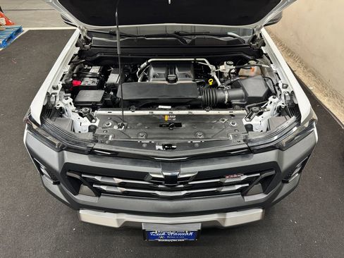Used 2025 Chevrolet Colorado Trail Boss AWD/4WD image 11