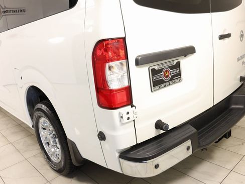 Used 2021 Nissan NV 3500 SL image 43