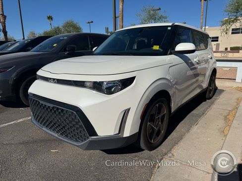 Used 2023 Kia Soul EX FWD image 7