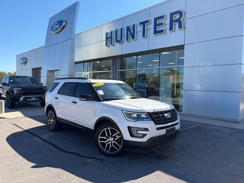 Used 2017 Ford Explorer Sport w/ Equipment Group 401A image 1
